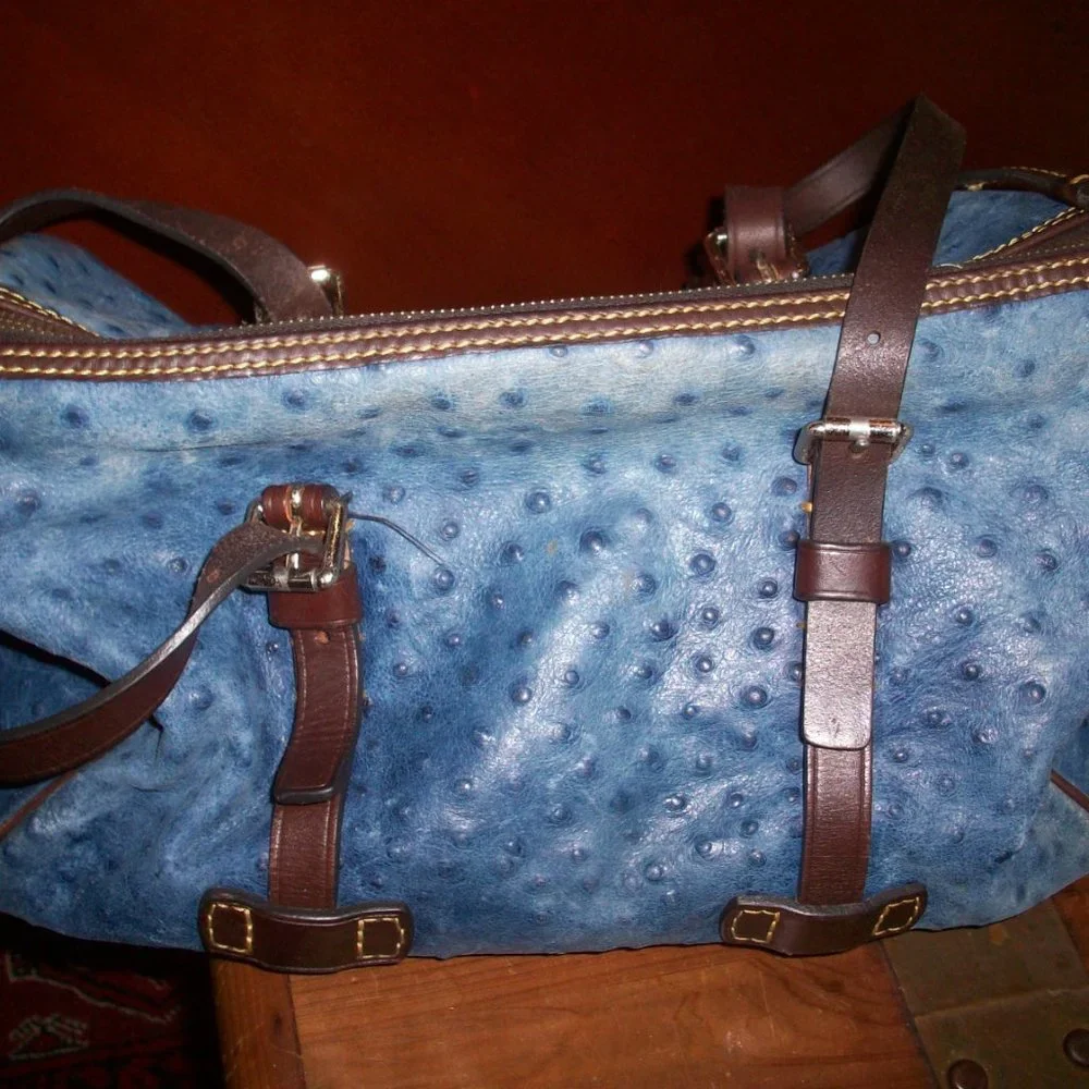 Dooney & Bourke Ostrich Skin Pebbled Leather bag Double Strap Barrel Purse, Fade - Picture 13 of 13